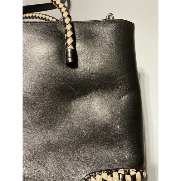 Etienne Aigner Black Leather Shoulder Bag W/ Woven Handles - Picture 4 of 8